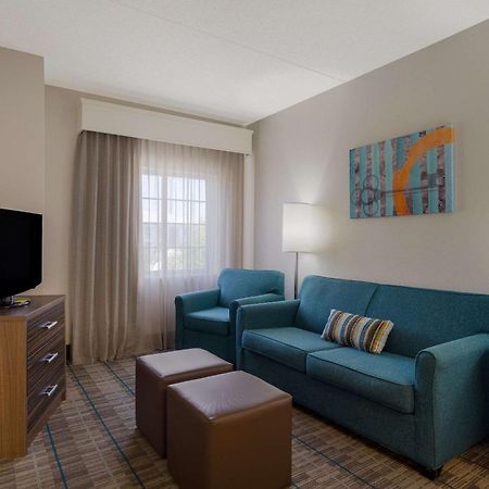 Mainstay Suites Wilmington - University Area Екстериор снимка