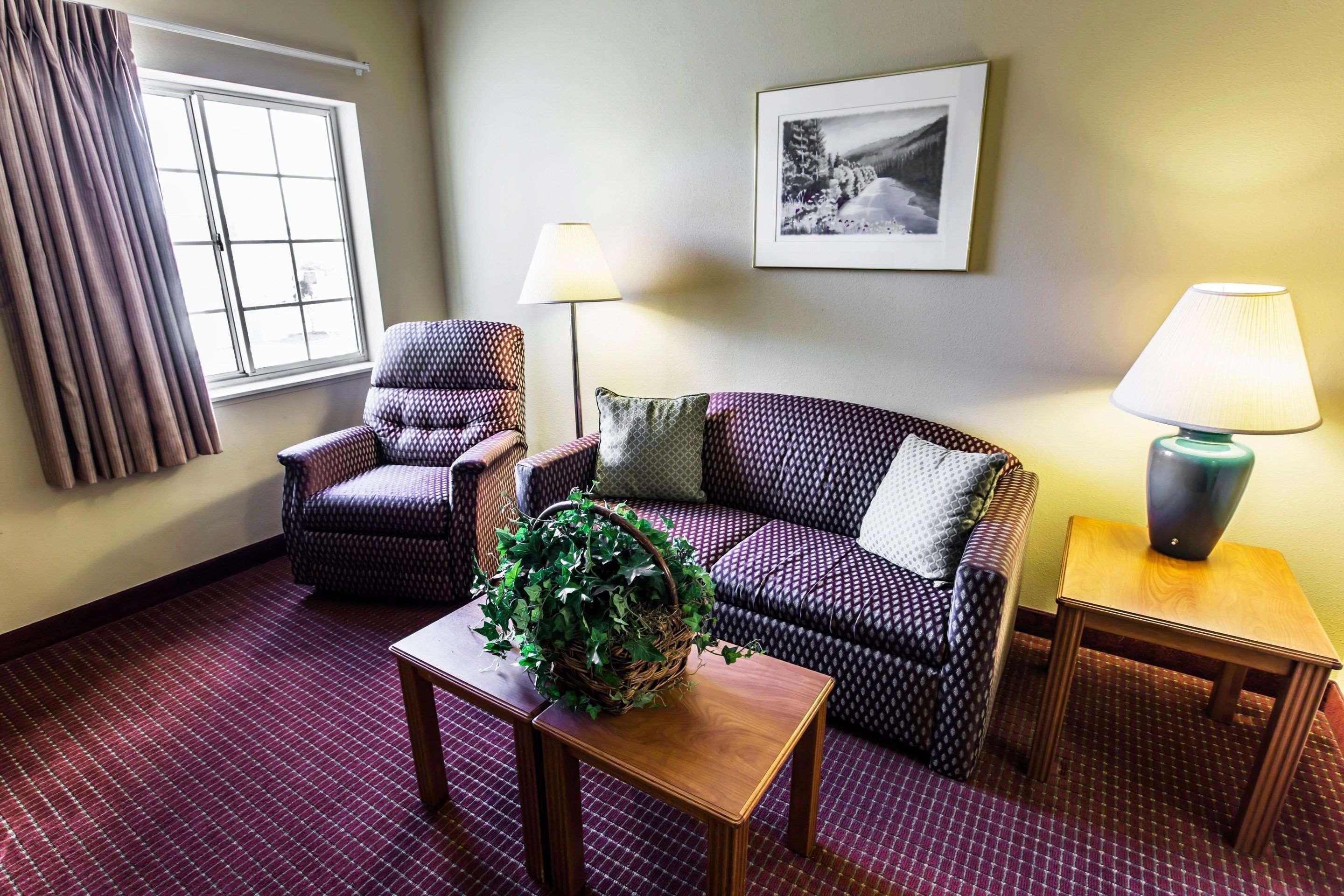 Mainstay Suites Wilmington - University Area Екстериор снимка