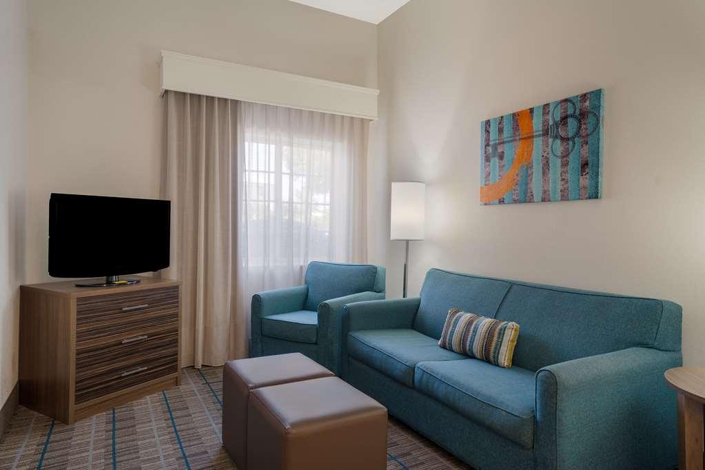 Mainstay Suites Wilmington - University Area Стая снимка