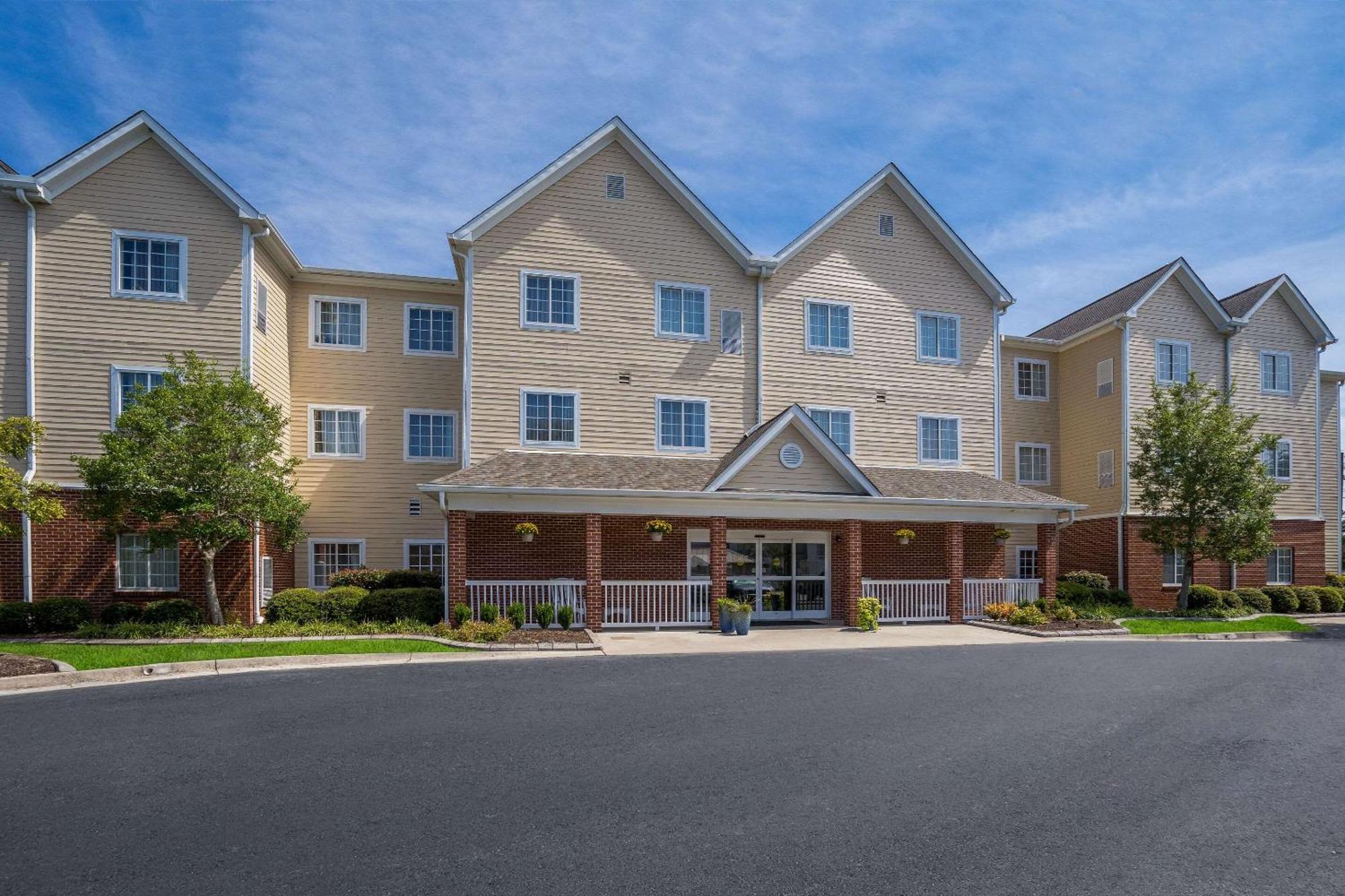Mainstay Suites Wilmington - University Area Екстериор снимка