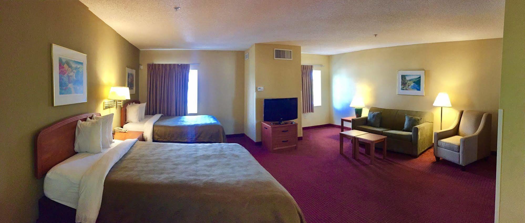 Mainstay Suites Wilmington - University Area Екстериор снимка